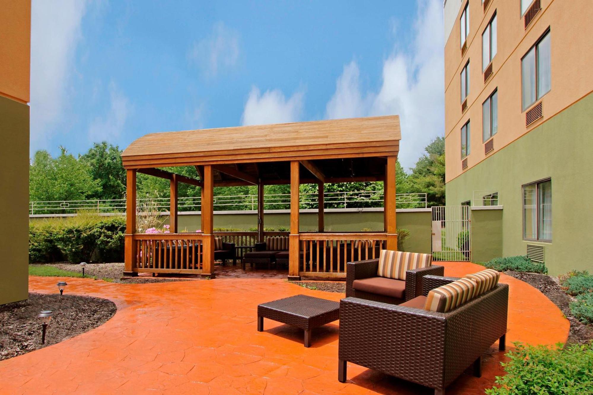 Отель Courtyard Rockaway-Mount Arlington Экстерьер фото