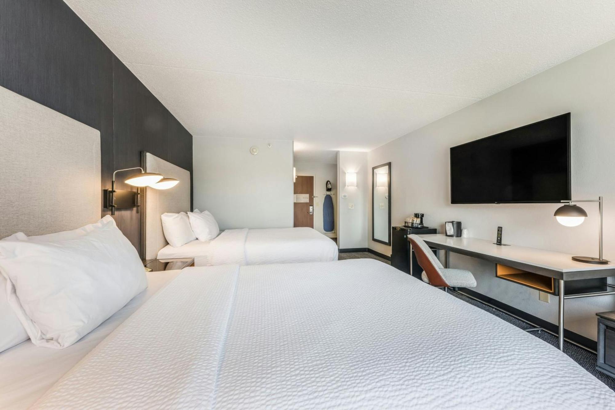 Отель Courtyard Rockaway-Mount Arlington Экстерьер фото