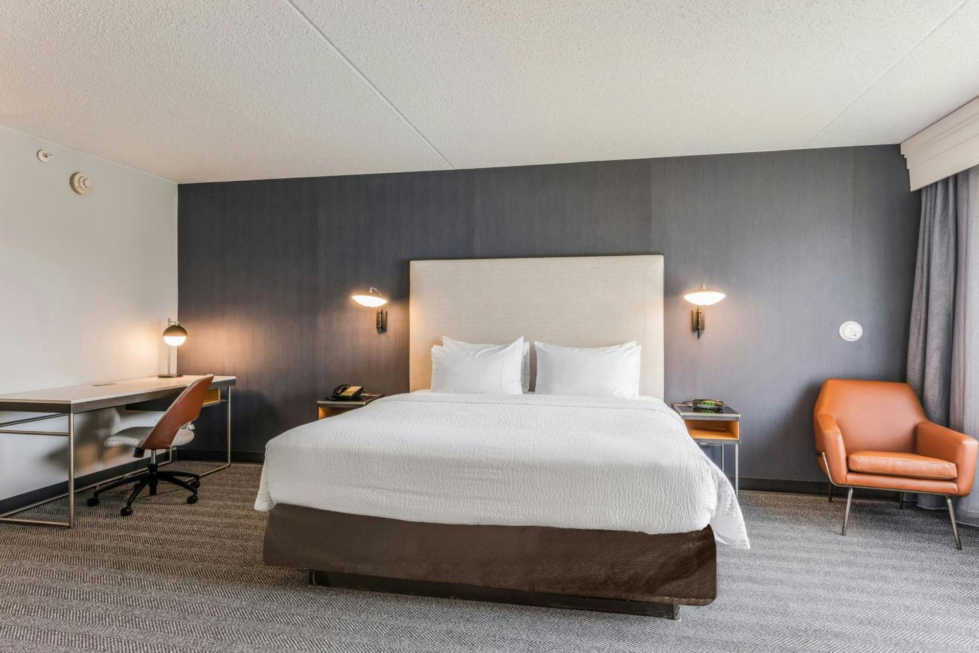 Отель Courtyard Rockaway-Mount Arlington Экстерьер фото