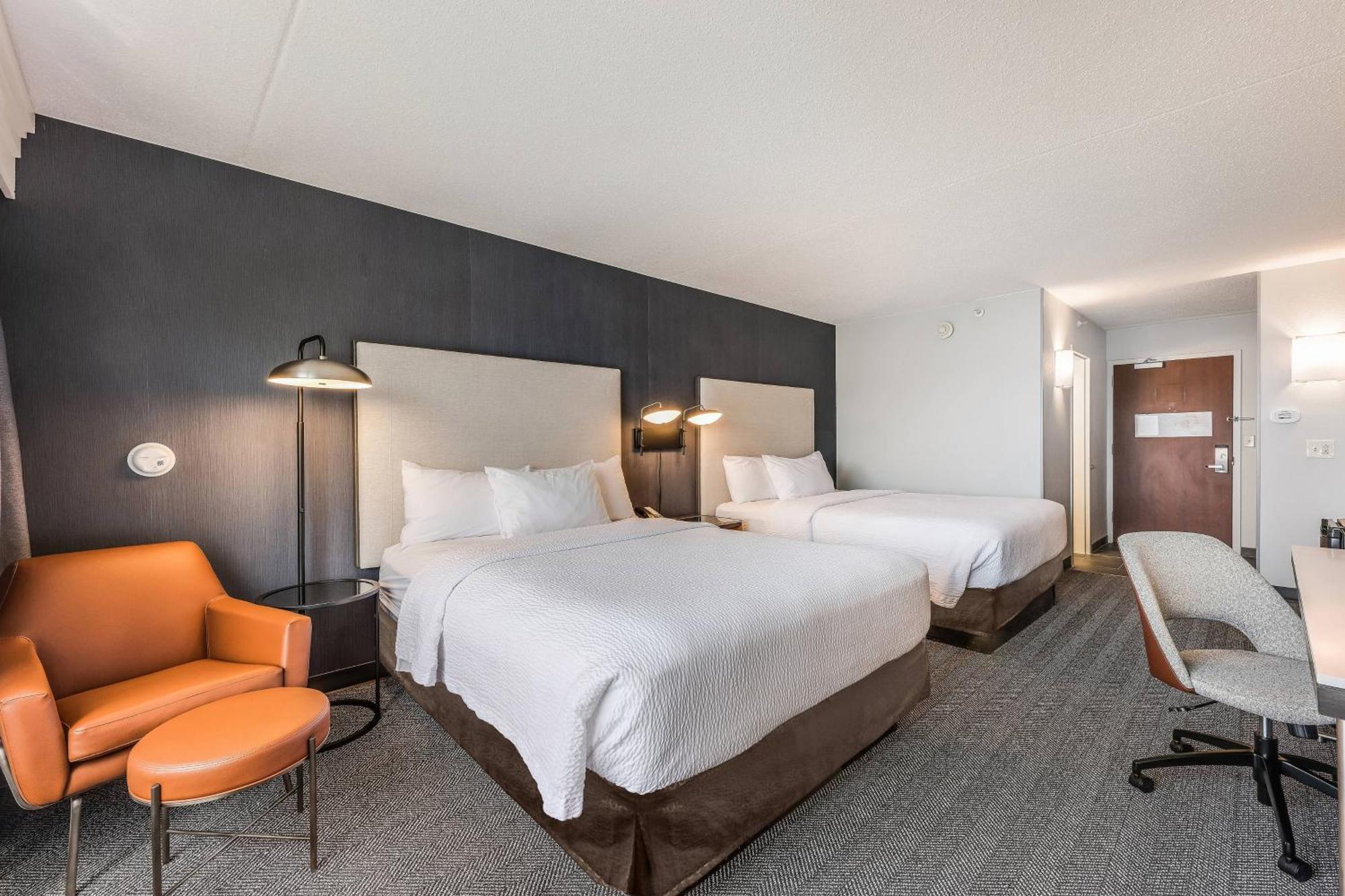 Отель Courtyard Rockaway-Mount Arlington Экстерьер фото